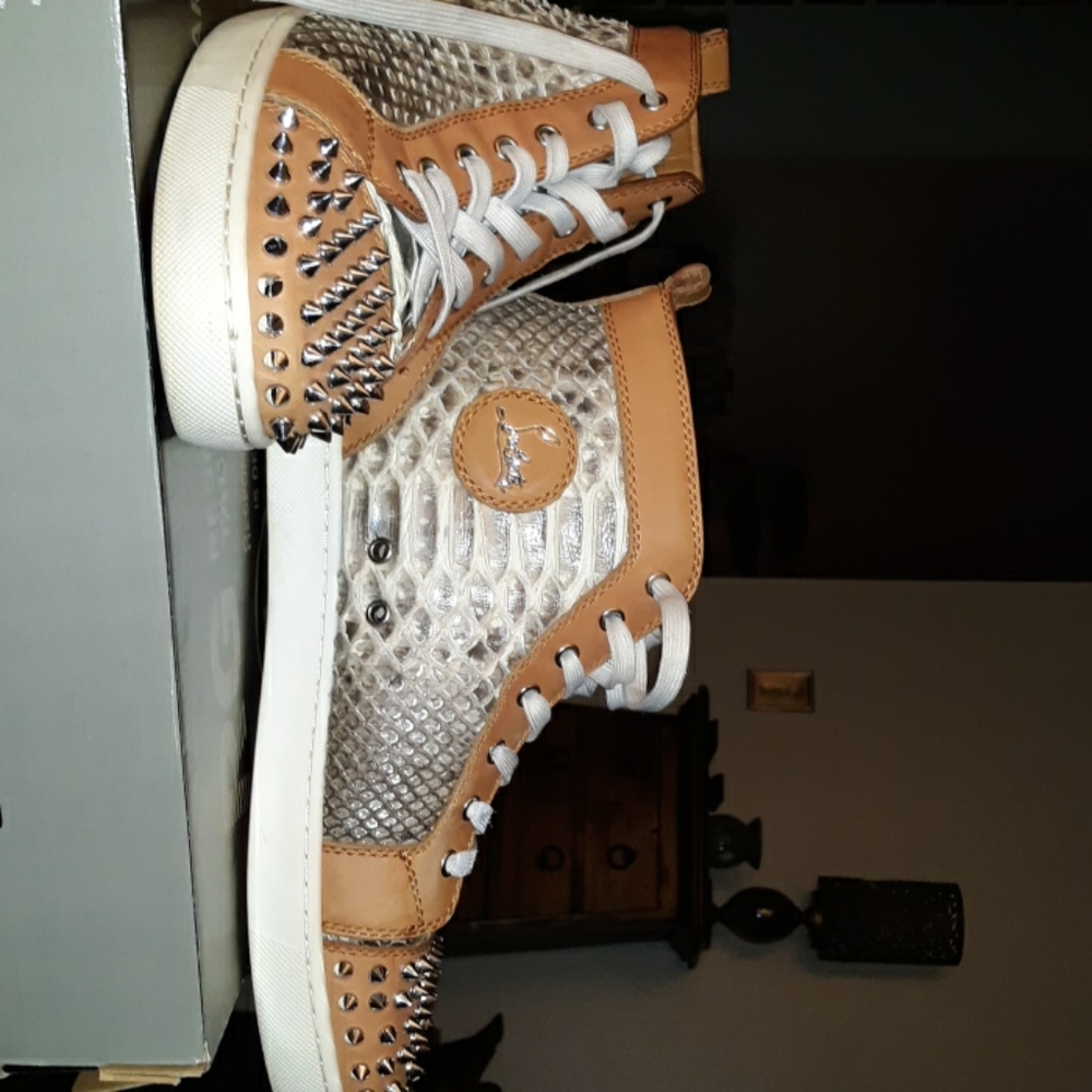 Mens CHRISTIAN Louboutin tennis shoes